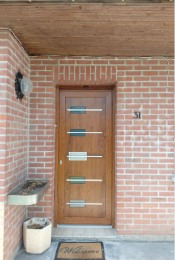 Installation r&eacute;novation porte en pvc pr&egrave;s de Valenciennes